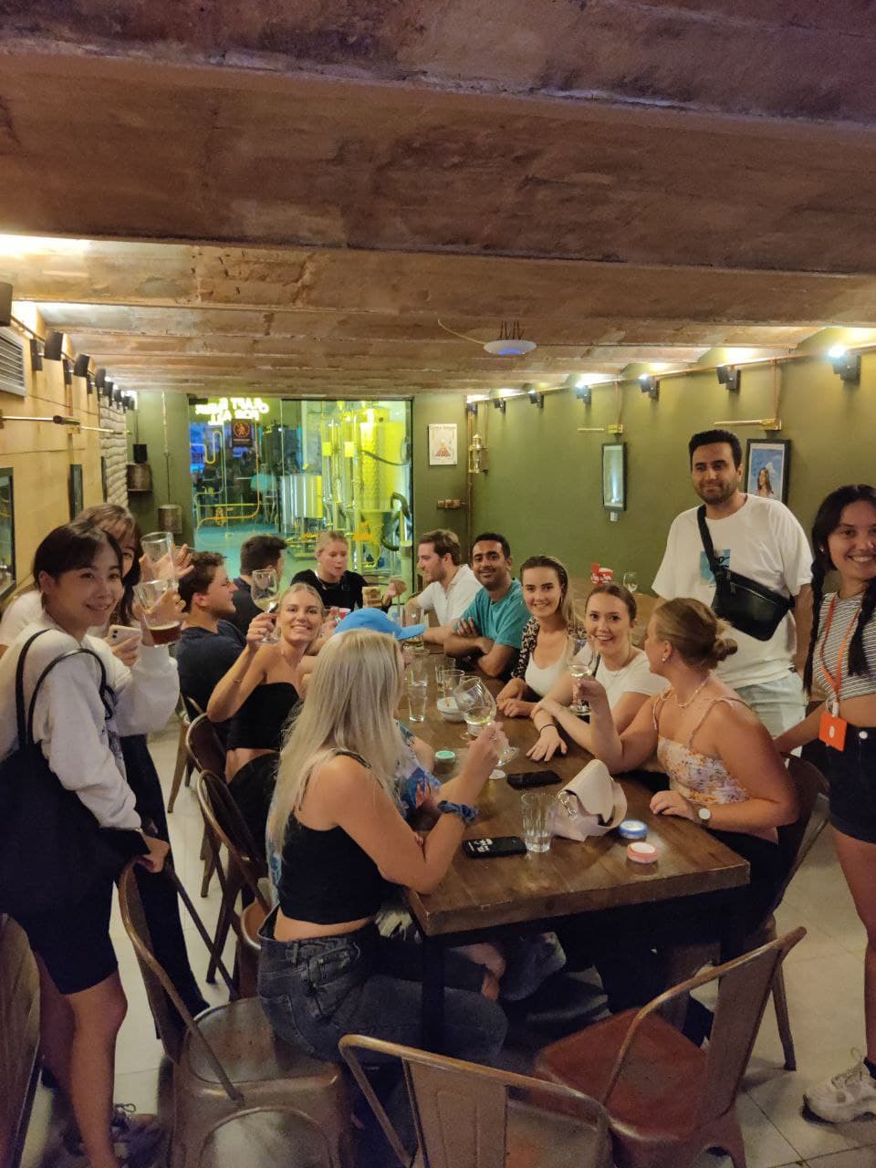 Welcome to Barcelona! Your Guide to Meeting People & Making Friends in 2026