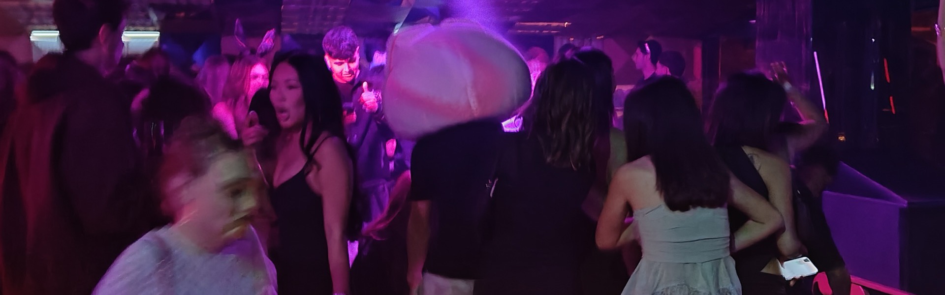 Best Clubs in Barcelona: Student Nightlife Guide 2026